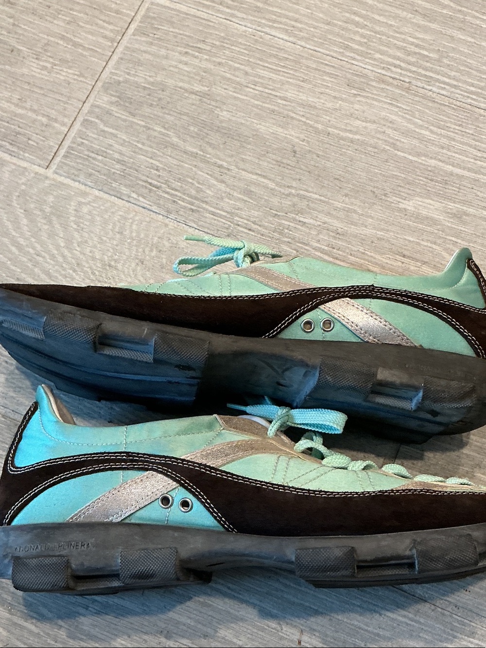 Donald J. Pliner Mint Green and Silver Men's Square Toe Vintage Sneakers Sz 11M - Picture 5 of 9